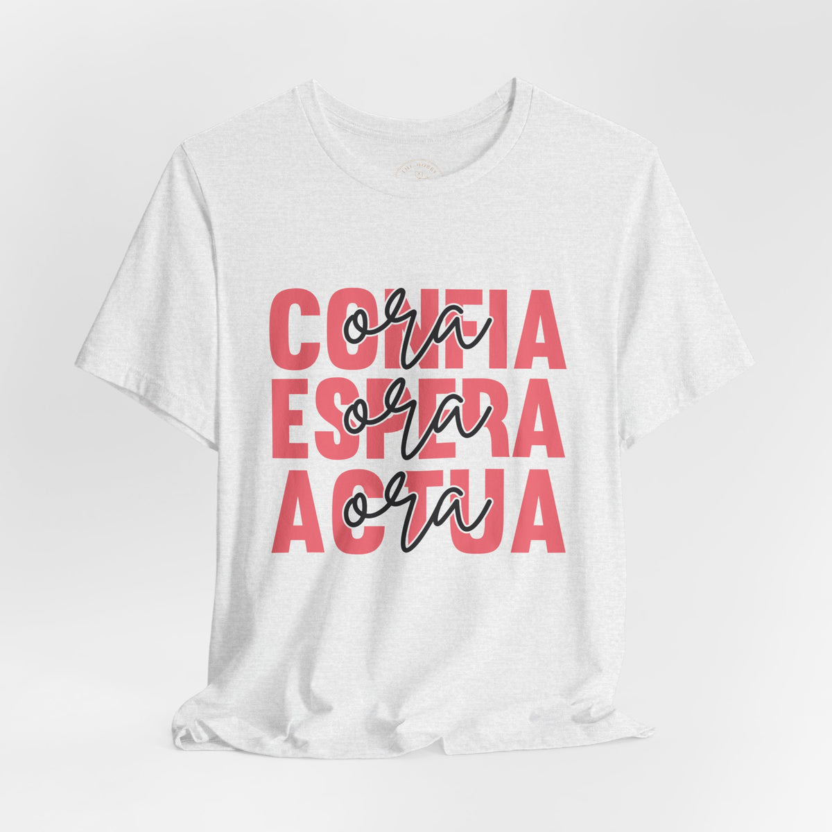 Coração Está Atoja Graphic Tee
