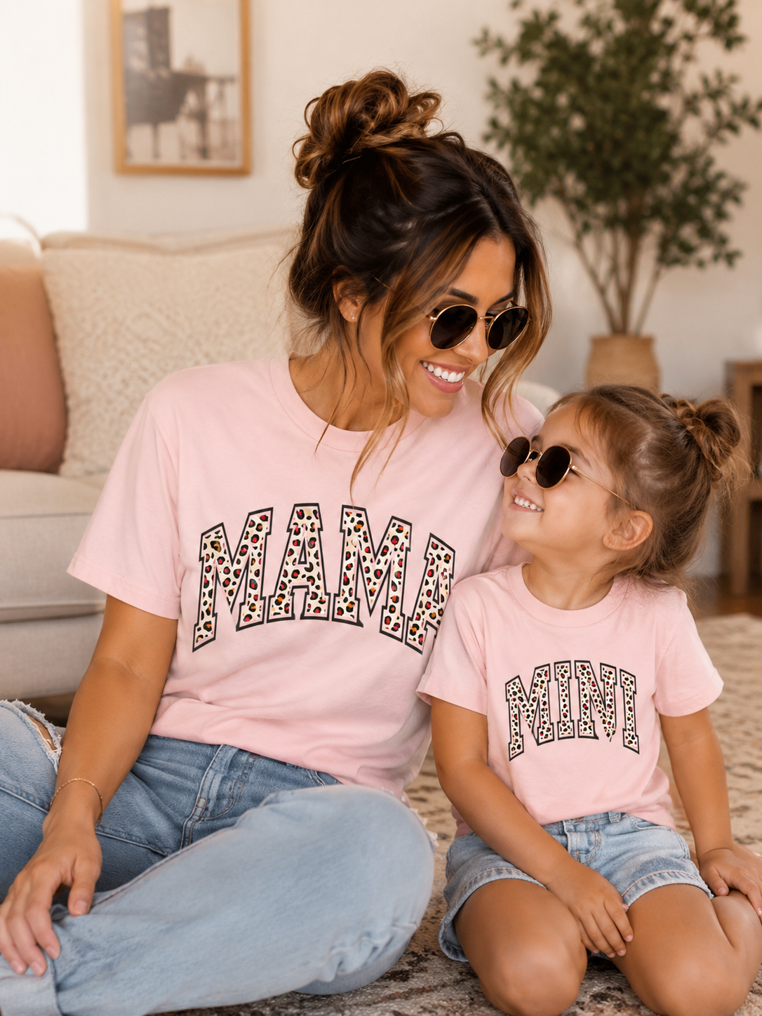 Women's Casual 'MAMA' Leopard Print Graphic Tee